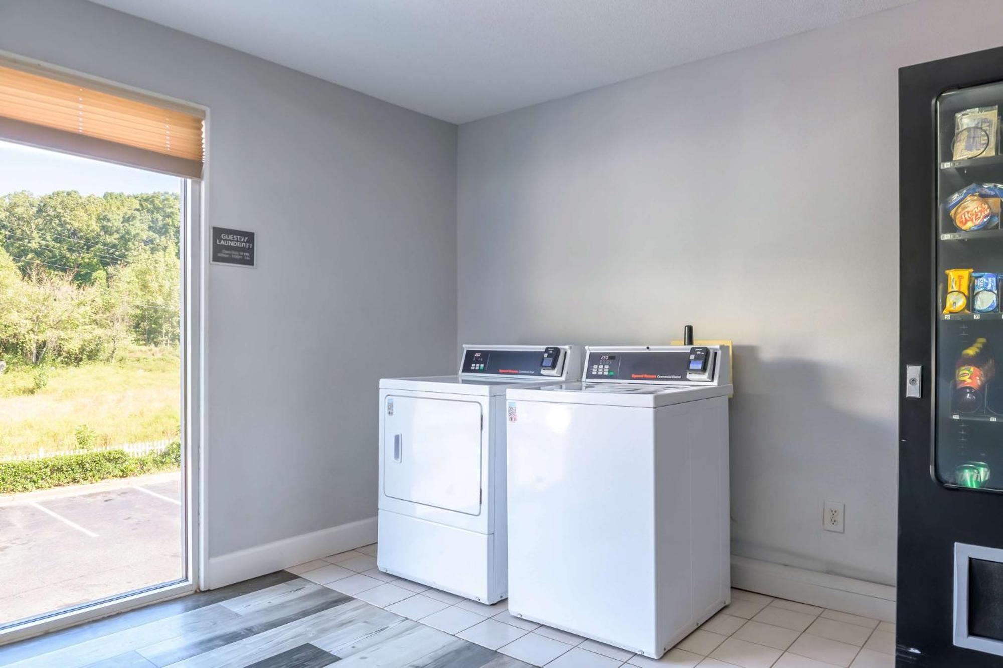Motel 6 Dawsonville Ga North Ga Premium Outlets Экстерьер фото