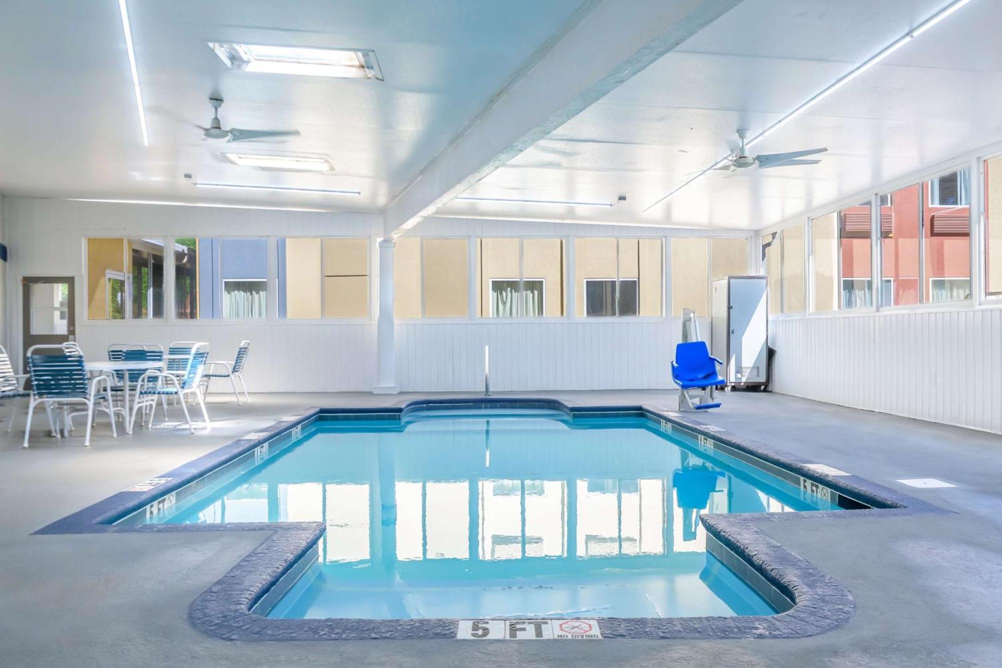 Motel 6 Dawsonville Ga North Ga Premium Outlets Экстерьер фото